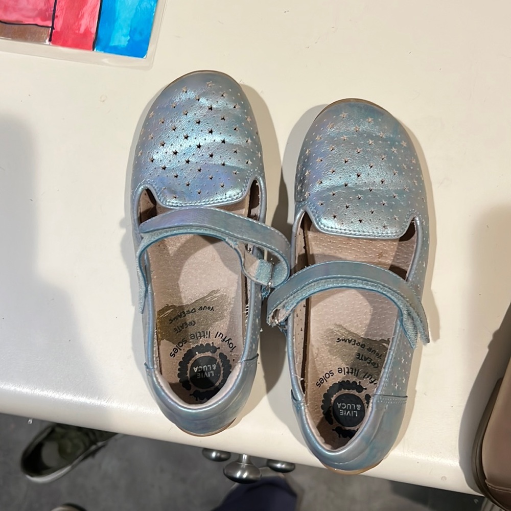 Play condition size 1 livid & Luca Mary Jane pearly blue with Velcro